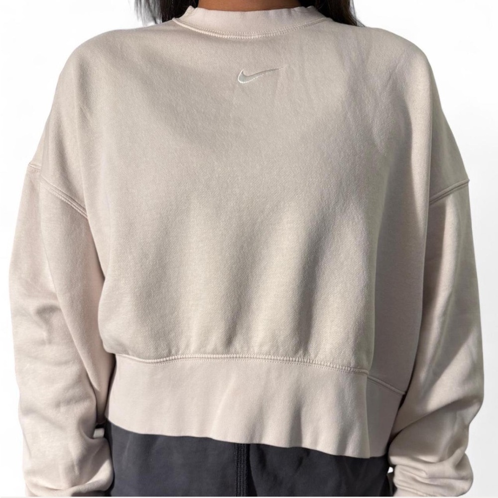 Nike Cropped Oversized Sweater